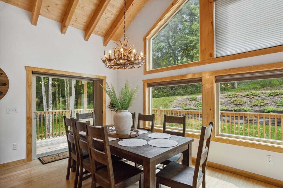 Dining Area with Access to the Deck