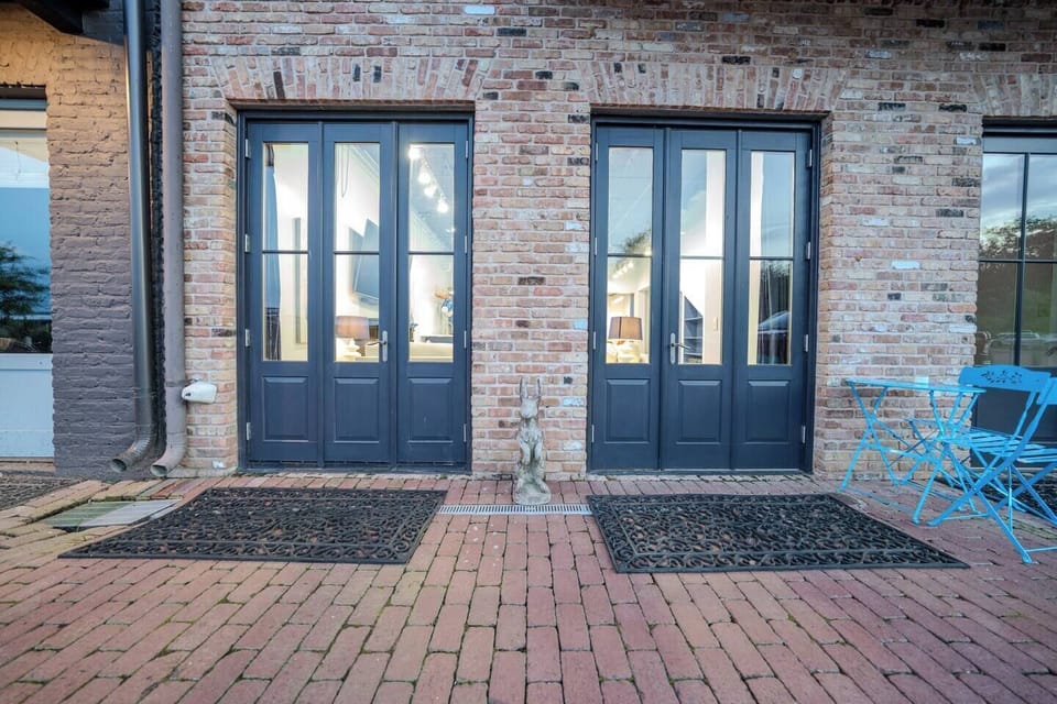 Patio area. Seating for two.