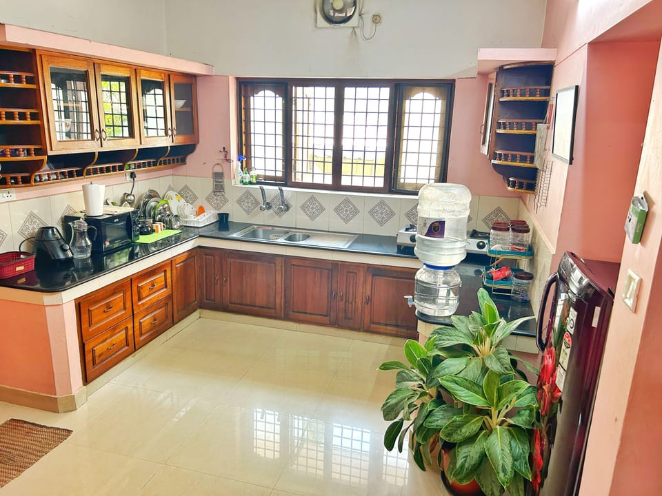 Kitchen 1