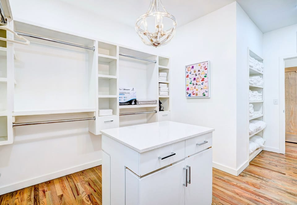 Keep your clothes fresh with a spacious, well-equipped laundry area.
