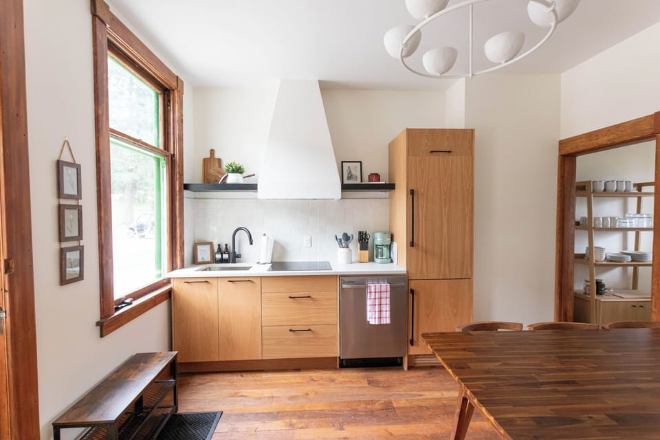 Cook up your favorites in this beautifully designed kitchen, complete with modern finishes.