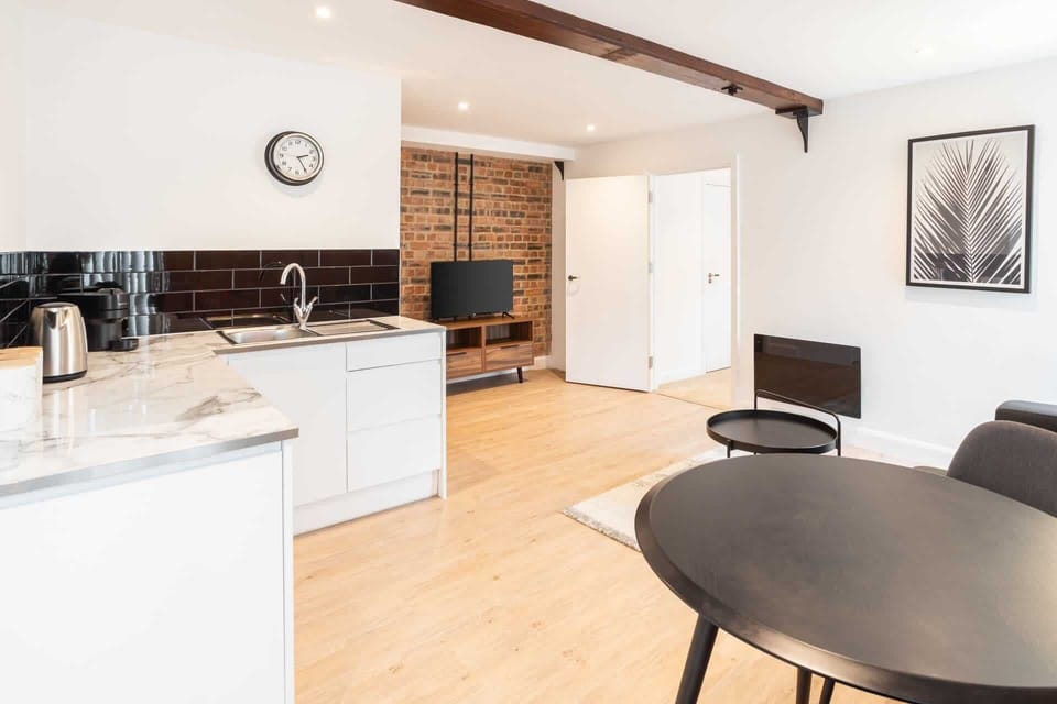 The Maltings, Burton upon Trent - Host & Stay