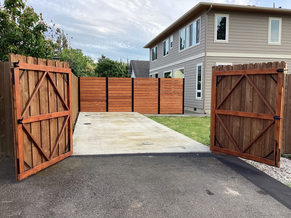 Rv/ boat parking. Utility hook ups available