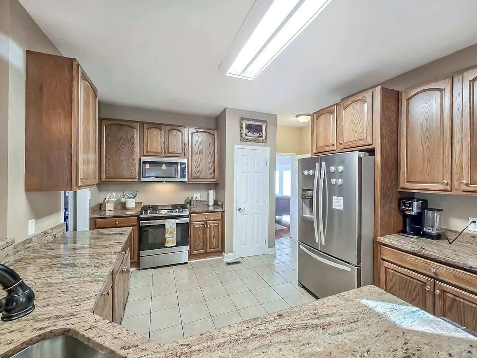 Gourmet chef's kitchen 