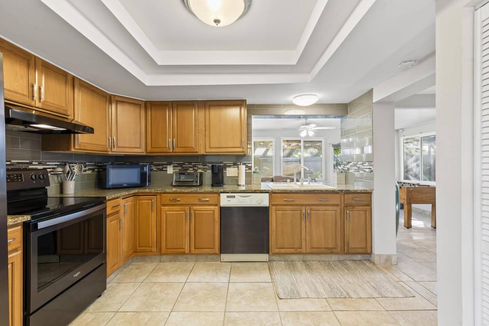 Fully stocked kitchen with all the essentials—ready for your culinary adventures!