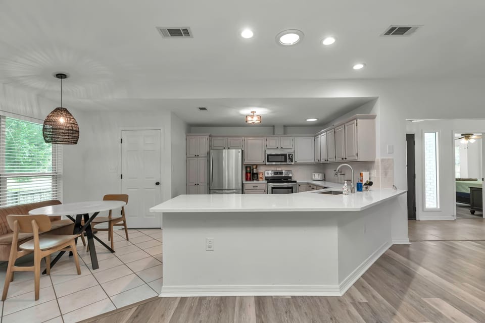 Kitchen and Coffee Table