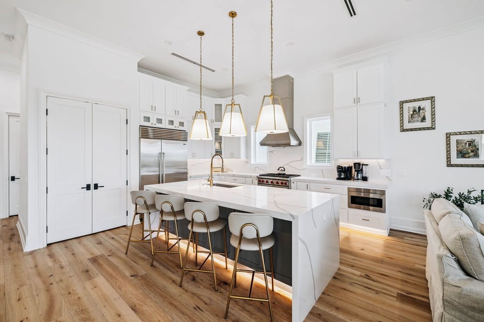 Fully Equipped Gourmet Chef's Kitchen