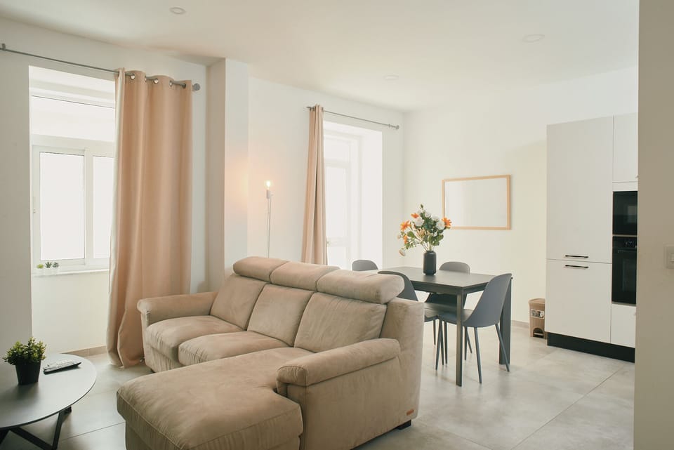 Dining area & living room
