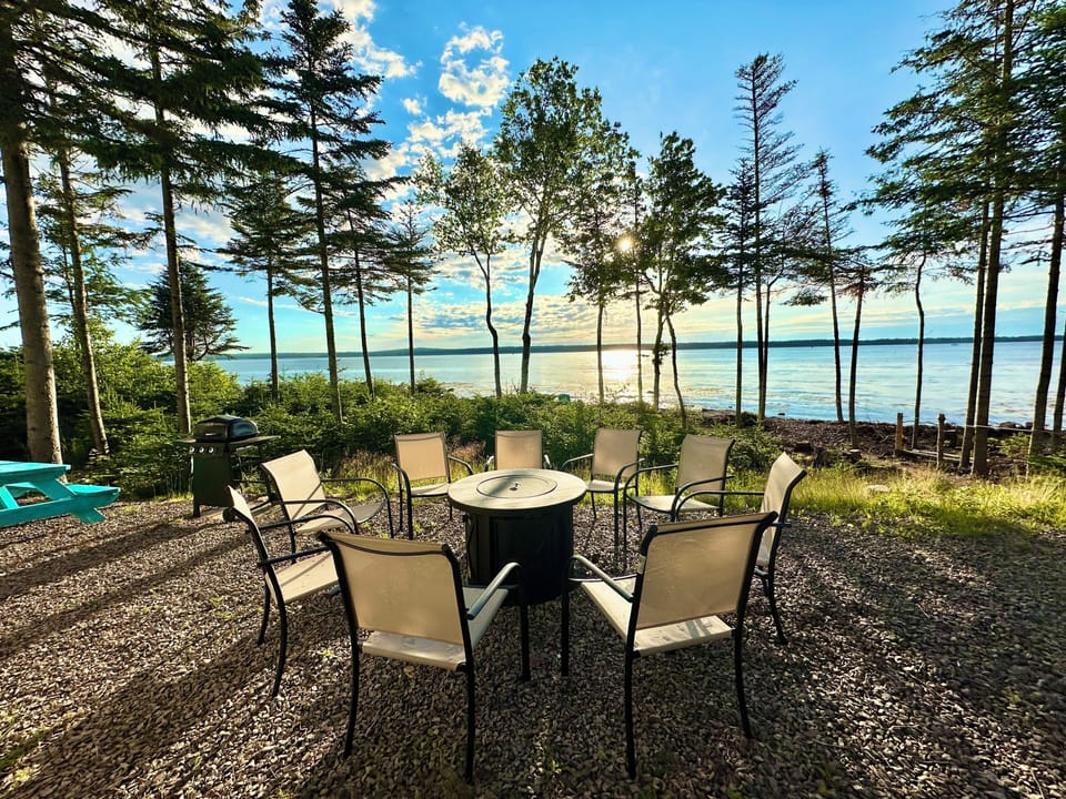 Beachfront Gas Firepit, Grill, Outdoor Picnic Tables
Complimentary Propane