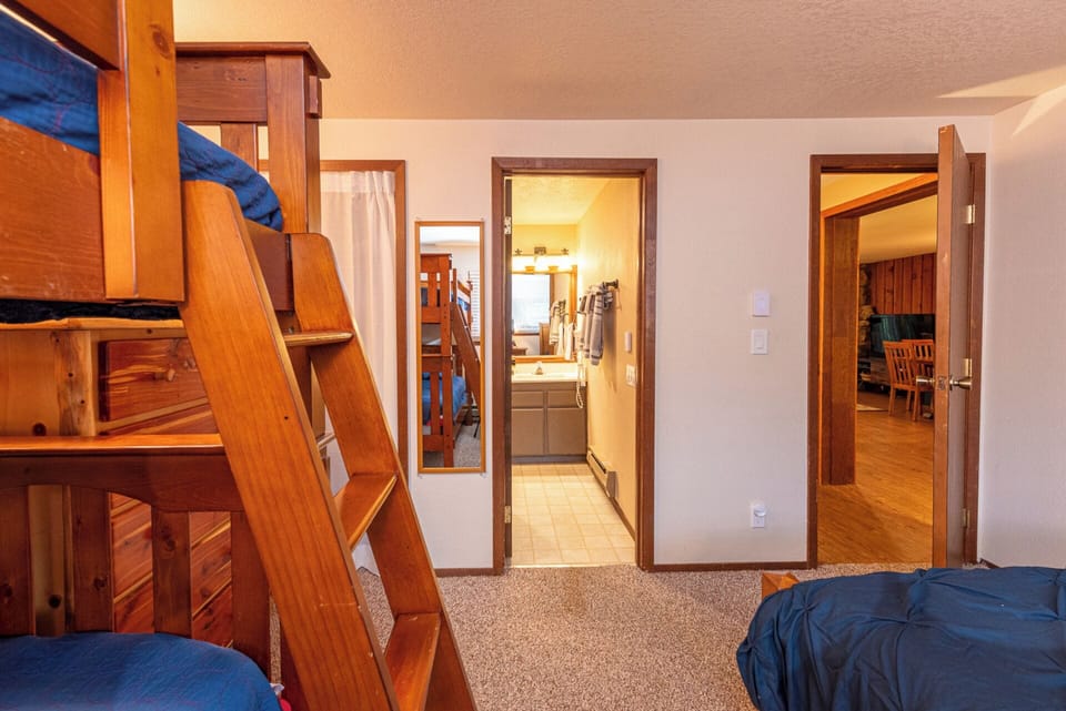 Bedroom 2 - Private Bathroom