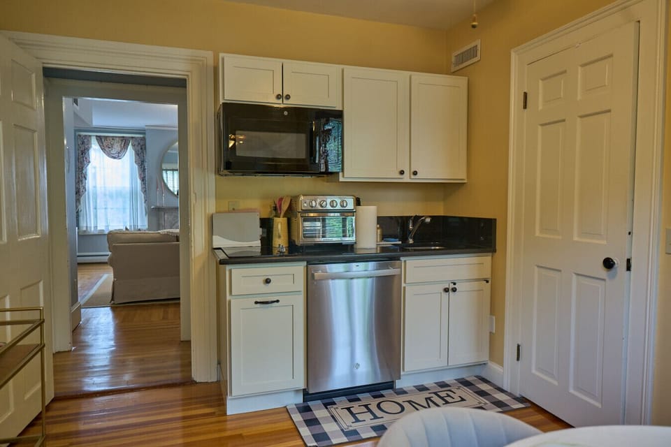 Fully equipped kitchen with all essentials for your stay