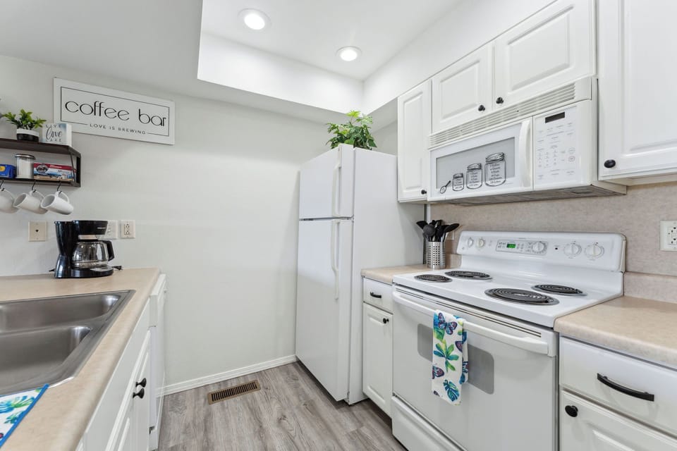 Fully stocked kitchen with everything you need to cook and dine