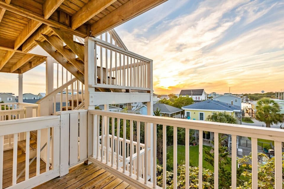 Master Bedroom Balcony
