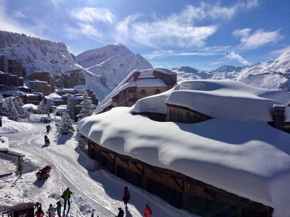 Snow and ski sports