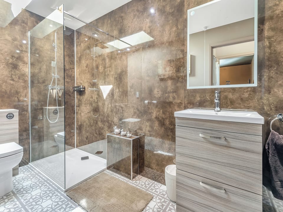 Bathroom | Dovecote Cottage, Downham Market