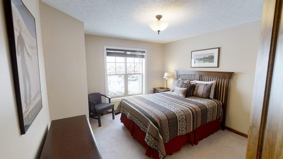 Home Decor, Indoors, Furniture, Bed, Bedroom