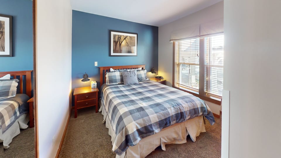 Indoors, Bed, Furniture, Home Decor, Bedroom