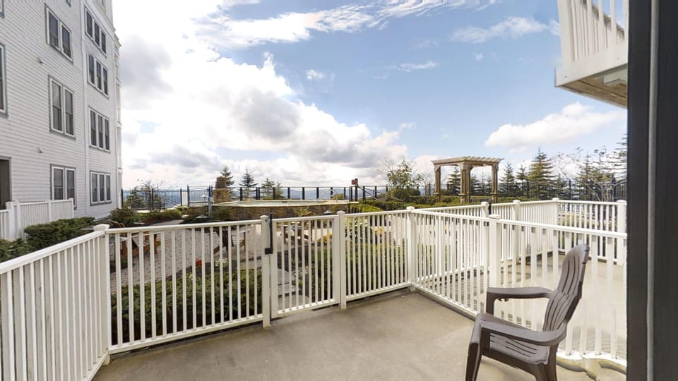 Balcony, Building, Nature, Outdoors, Scenery