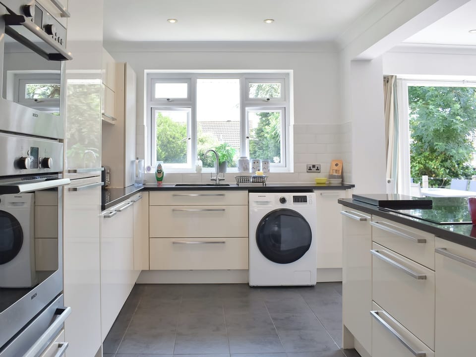 Kitchen | Red Robin, Lymington