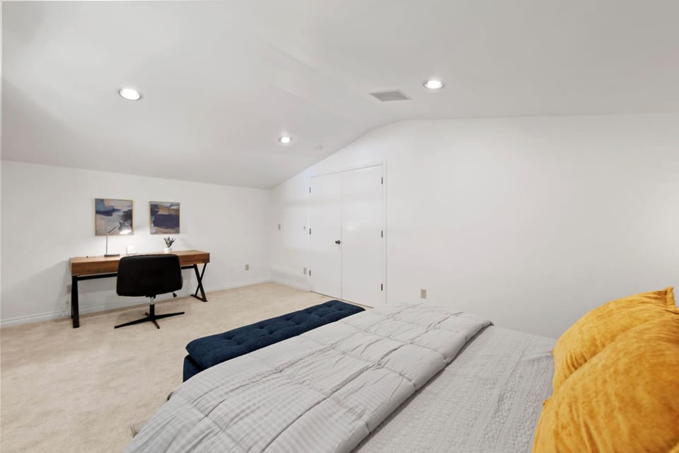 Your very own workspace in the Master suite