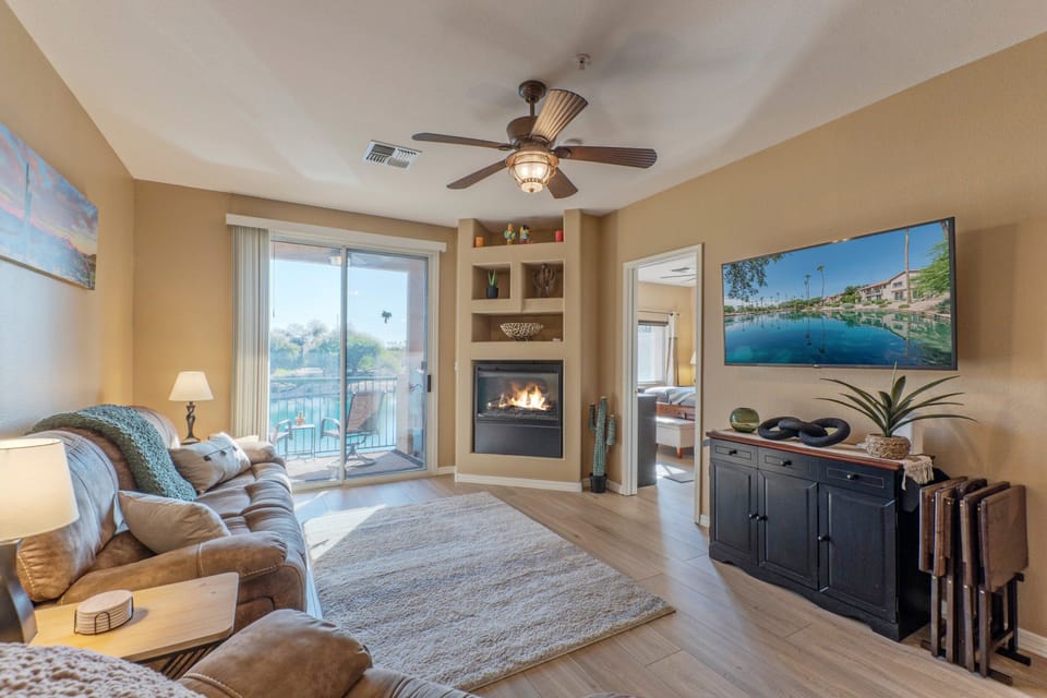 Welcome to SUPERSTITION LAKES REFLECTIONS, our 2 BR 2 BA condo with lake view.