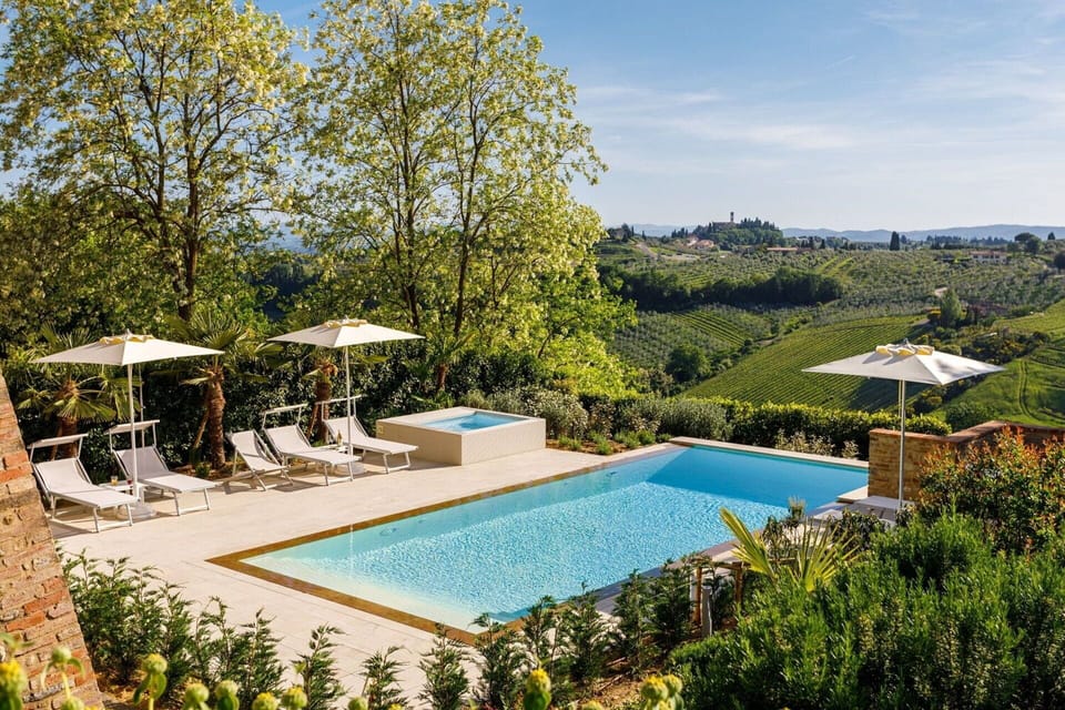 Splendid holiday villa with swimming pool in Tuscany.