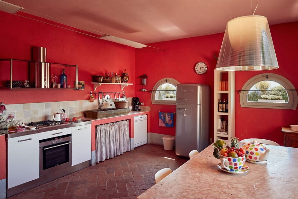 Wonderfully equipped kitchen in the villa for rent in Montelupo Fiorentino