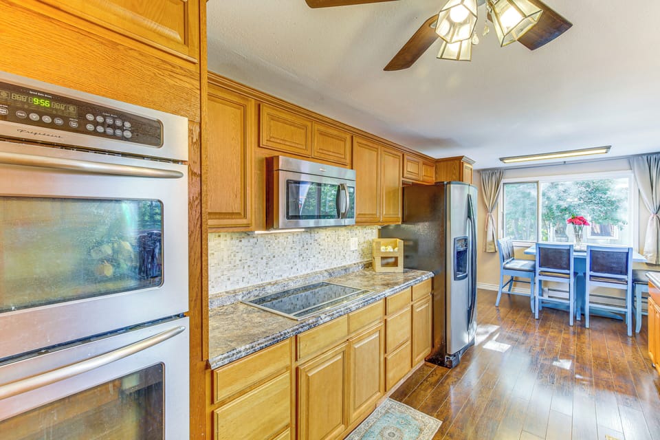 Additional Dining Area | Main Floor