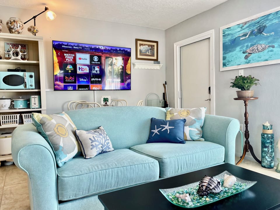 65" Smart TV