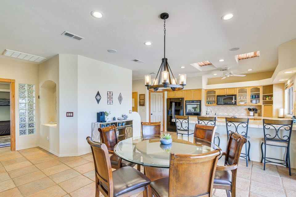 Dining Area | Dishware/Flatware | Central Heating & A/C