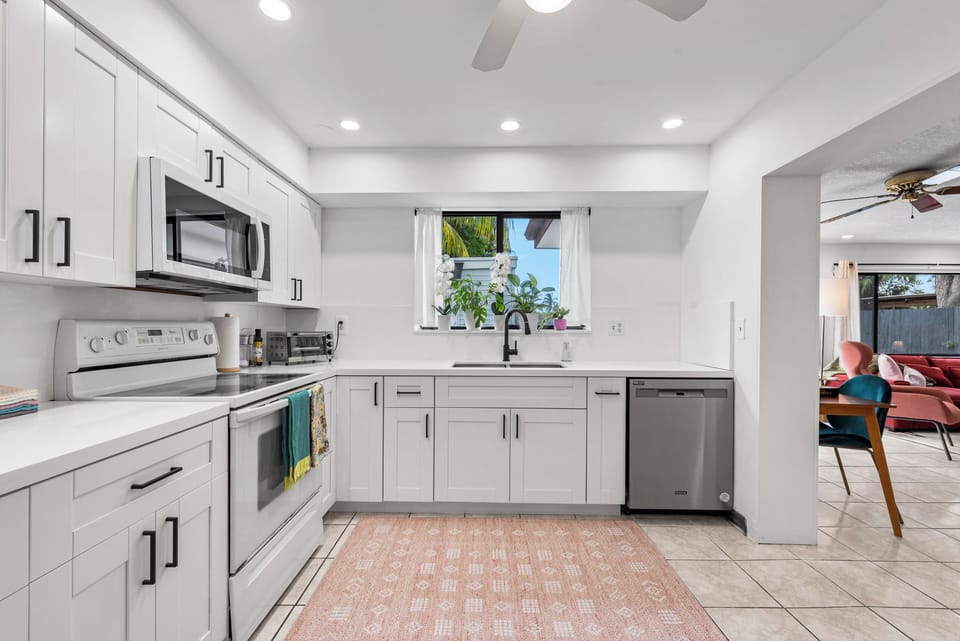 Fully equipped kitchen