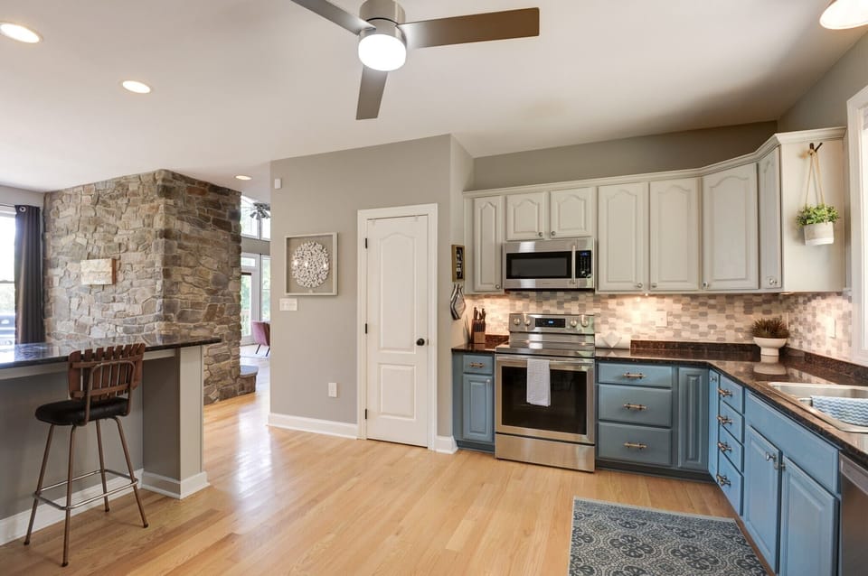 Kitchen/island