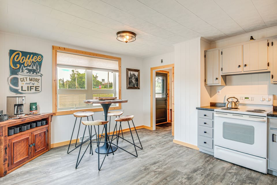 Kitchen | Coffee Bar | Cooking Basics