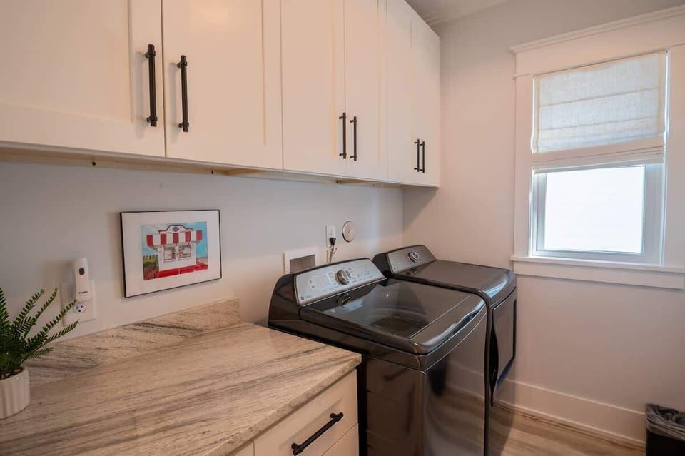 Level 2 Laundry Room with Washer and Dryer