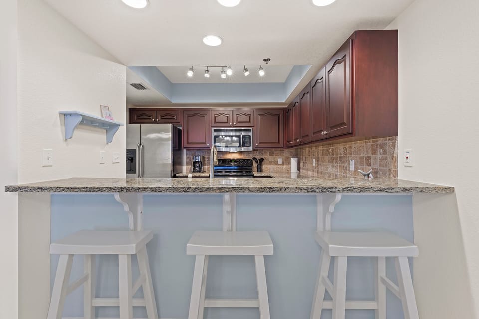 Eat-in bar seating
