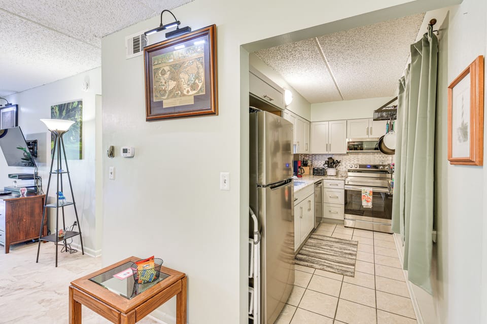 Kitchen | Drip Coffee Pot | Toaster | Spices
