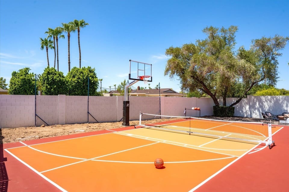 Full sport court for pickleball and basketball