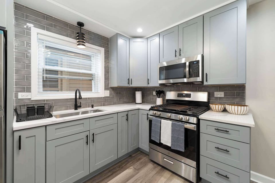 An open kitchen feel that keeps cooking connected and stress-free.