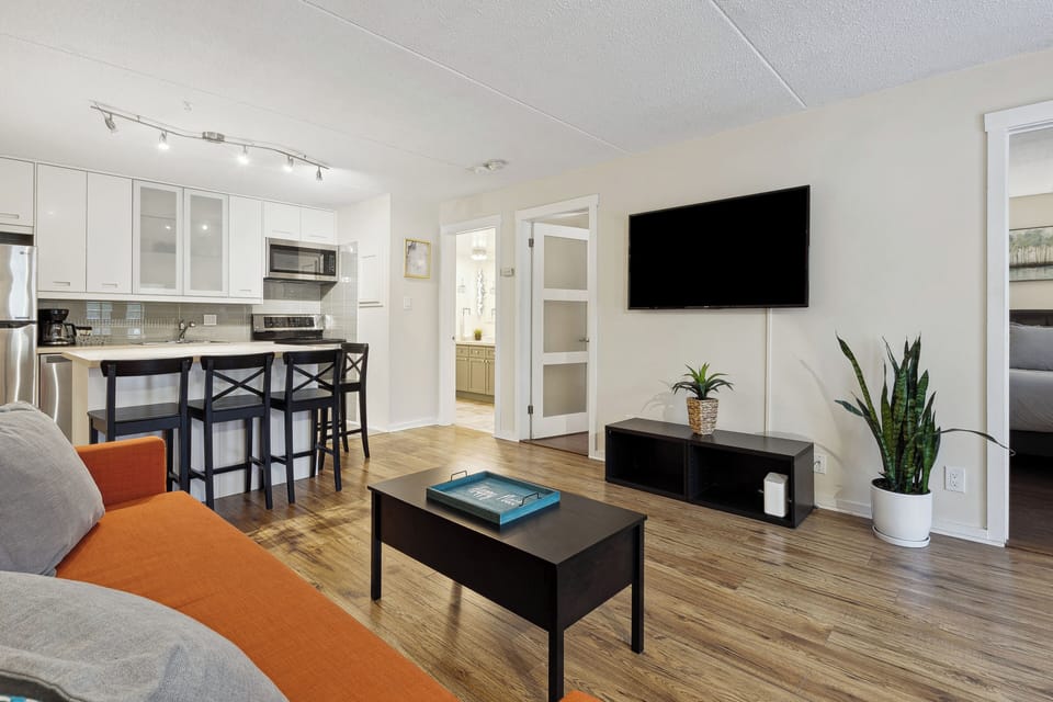 Living Room (2)