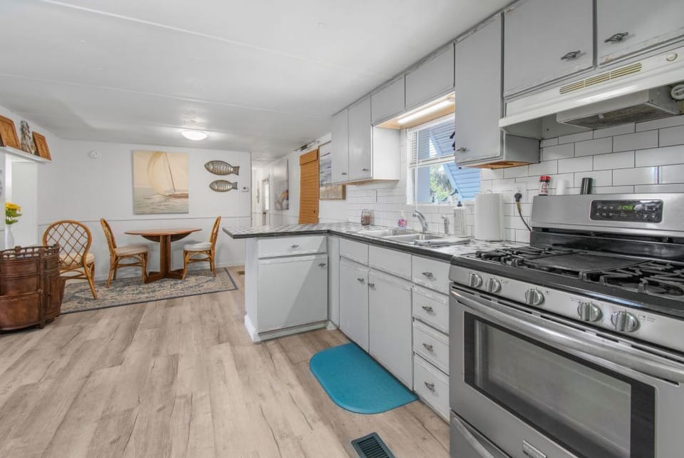 Kitchen (1)