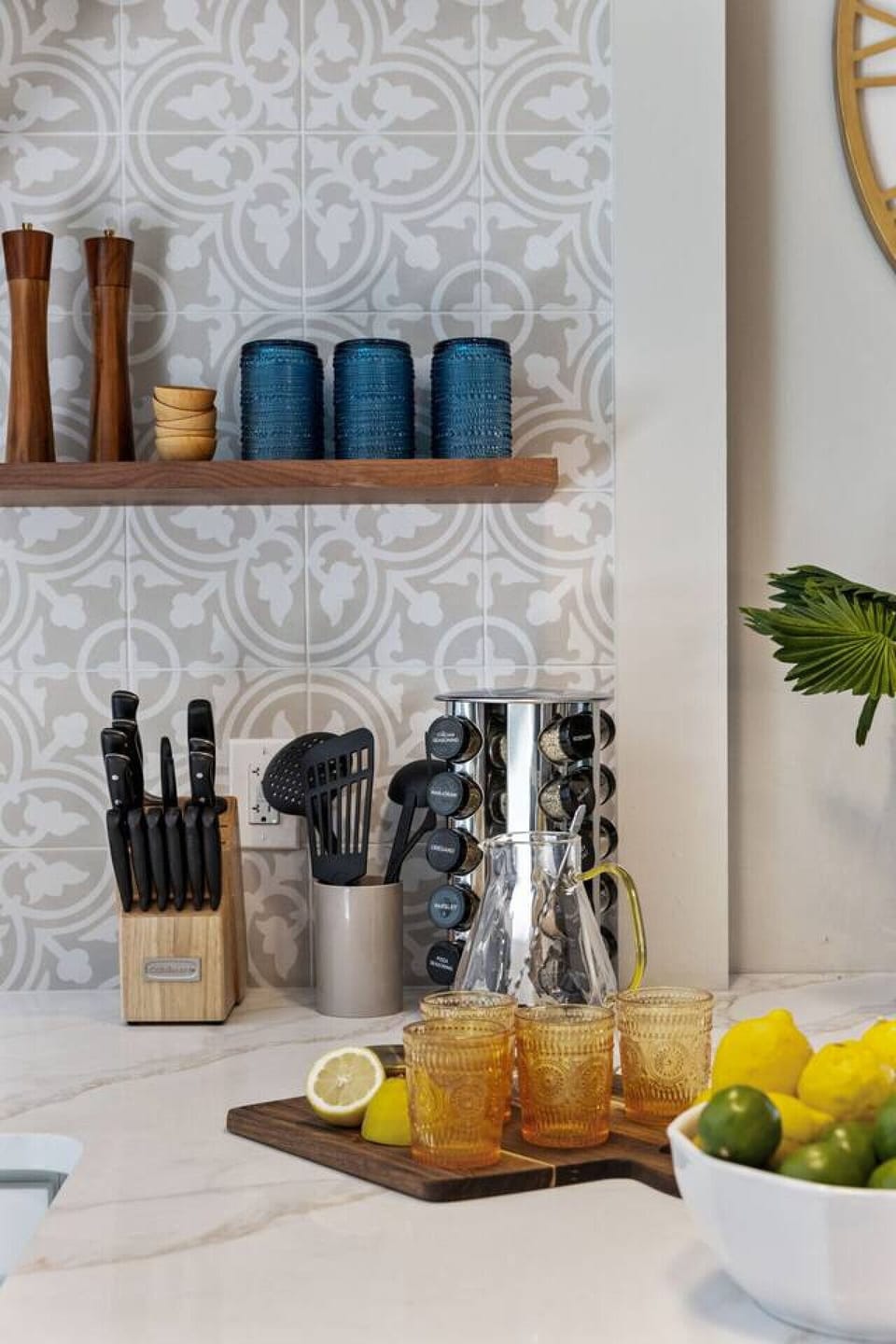 Cut, Season, Create – Premium knives and thoughtful touches turn everyday cooking into something inspired.