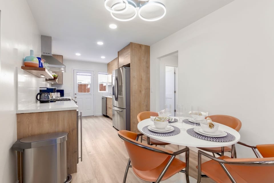 Bright LED pendant that changes color for dining illumination