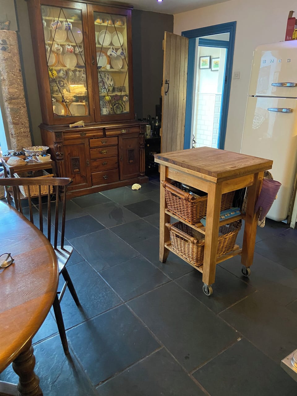 Kitchen dining room