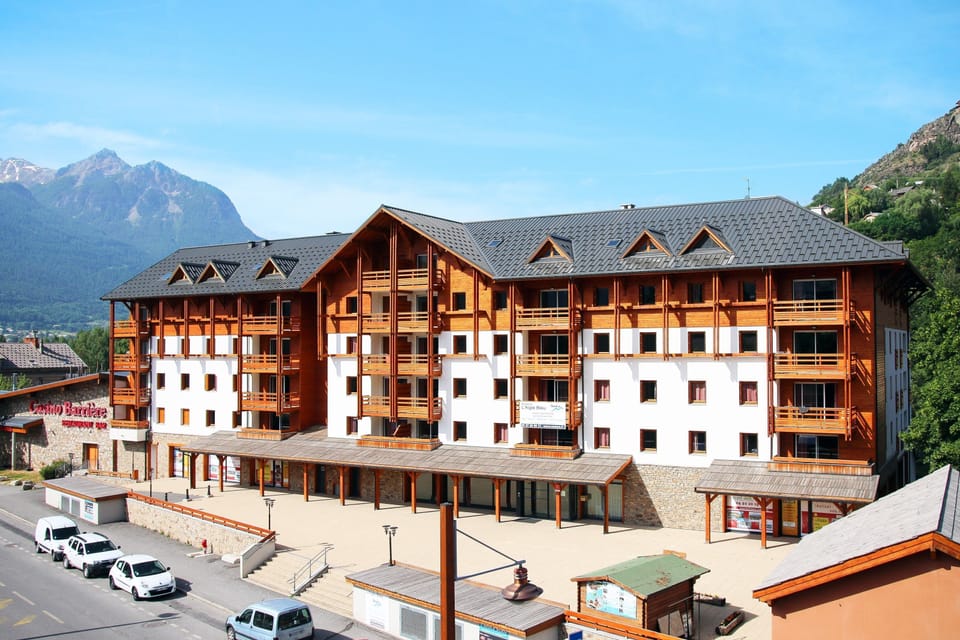 Your beautiful holiday rental is great in any season.