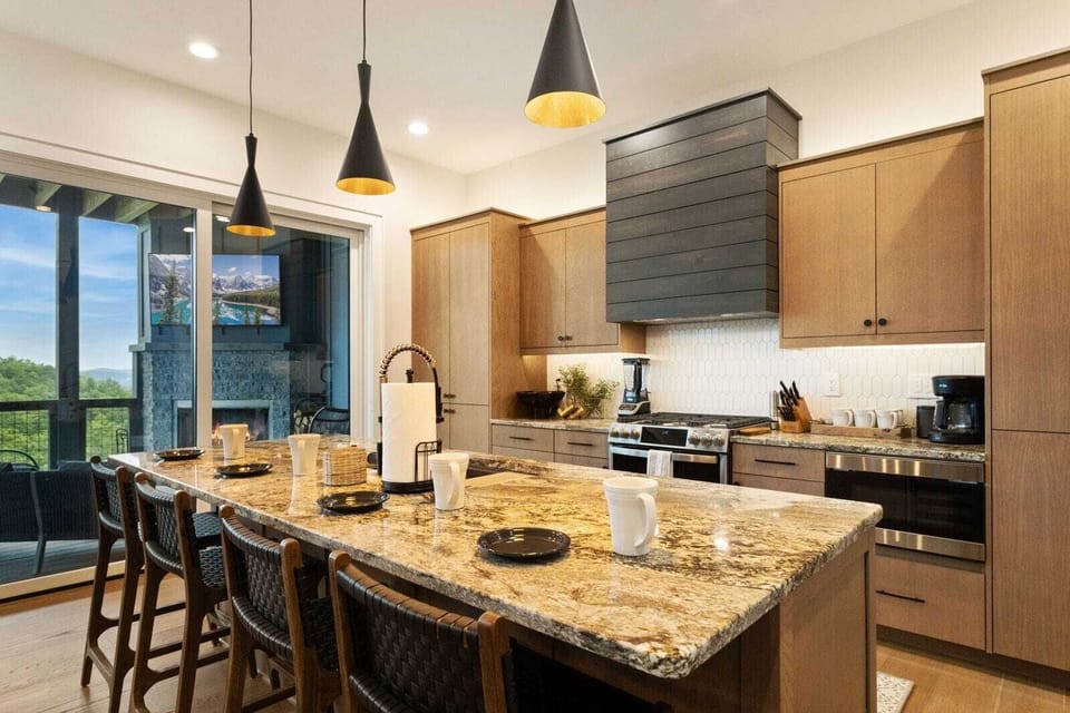 Large Granite Island with Seating for 4