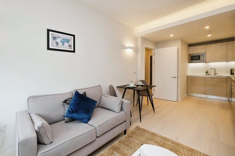 Lounge/Kitchen