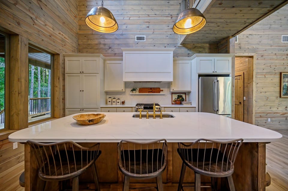 Enjoy your coffee or eat at the bar