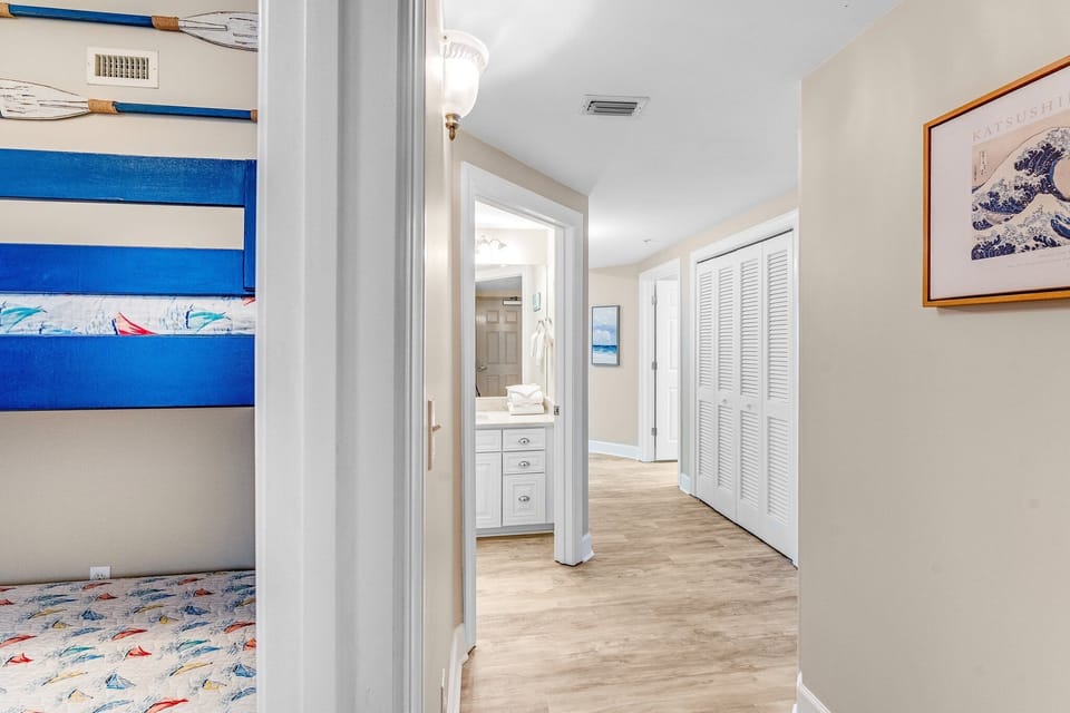 2-web-or-mls-14825-front-beach-rd-1610