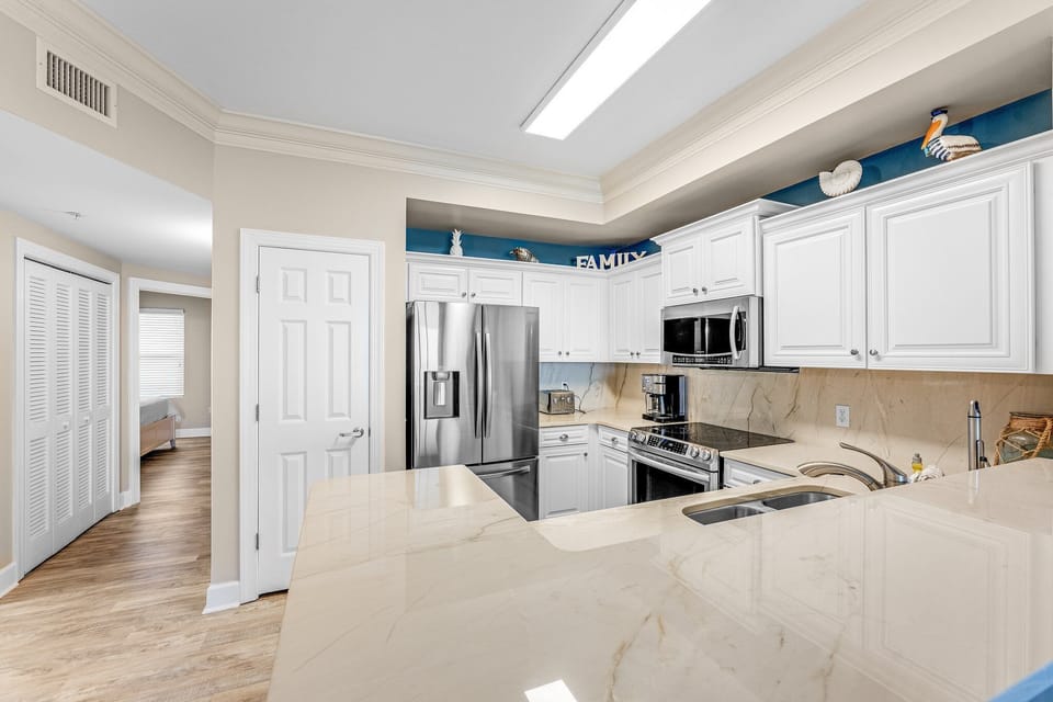 10-web-or-mls-14825-front-beach-rd-1610