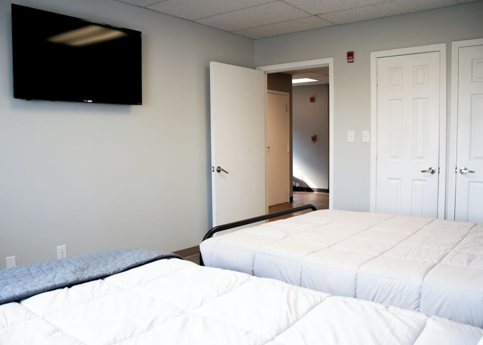 Full/Queen room with attached bathroom